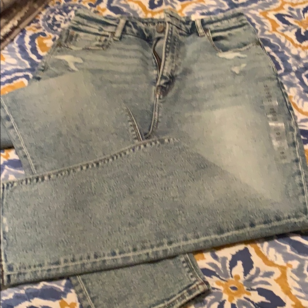 American eagle mom jeans